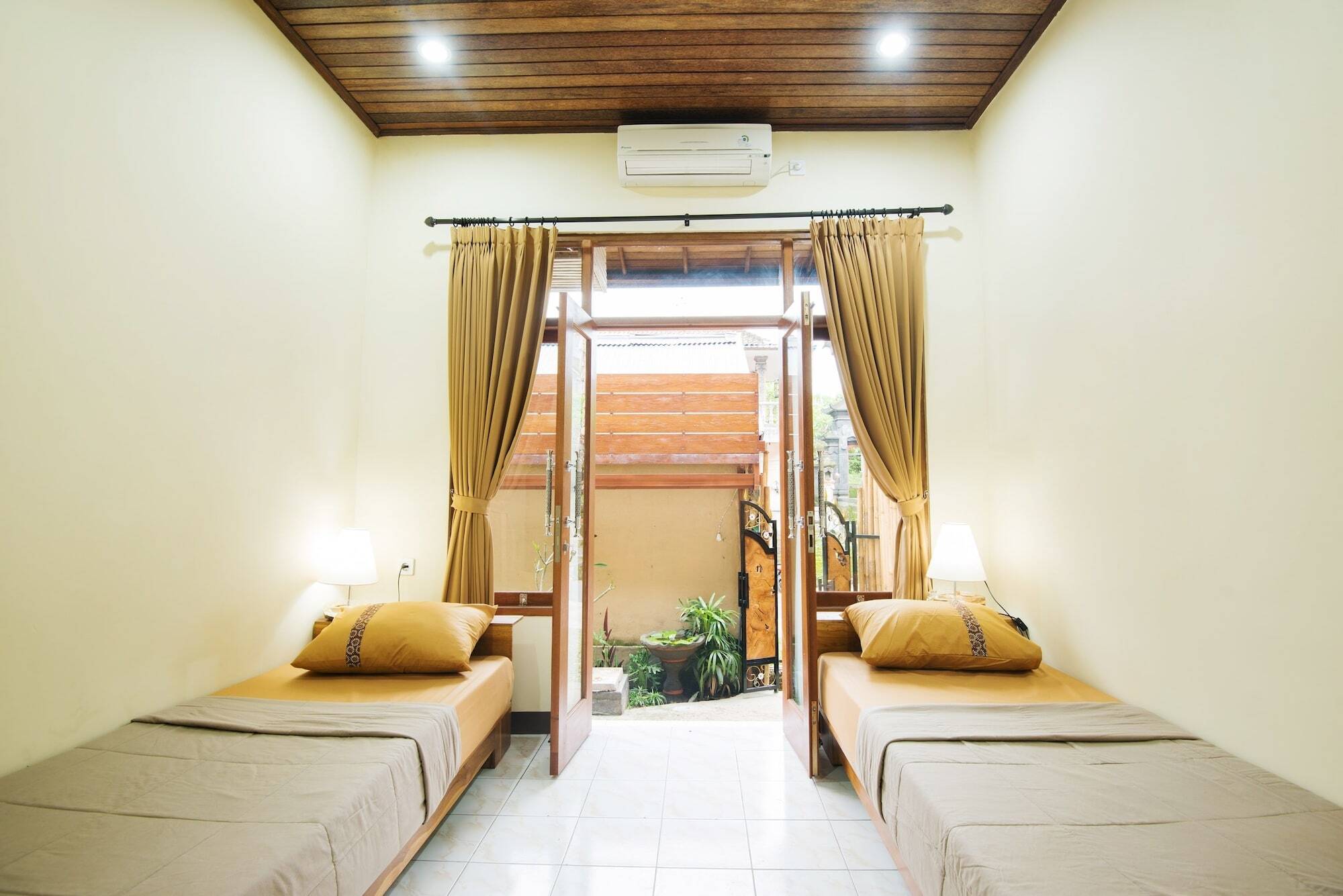 Bulan Bali Guest House Ubud  Ngoại thất bức ảnh